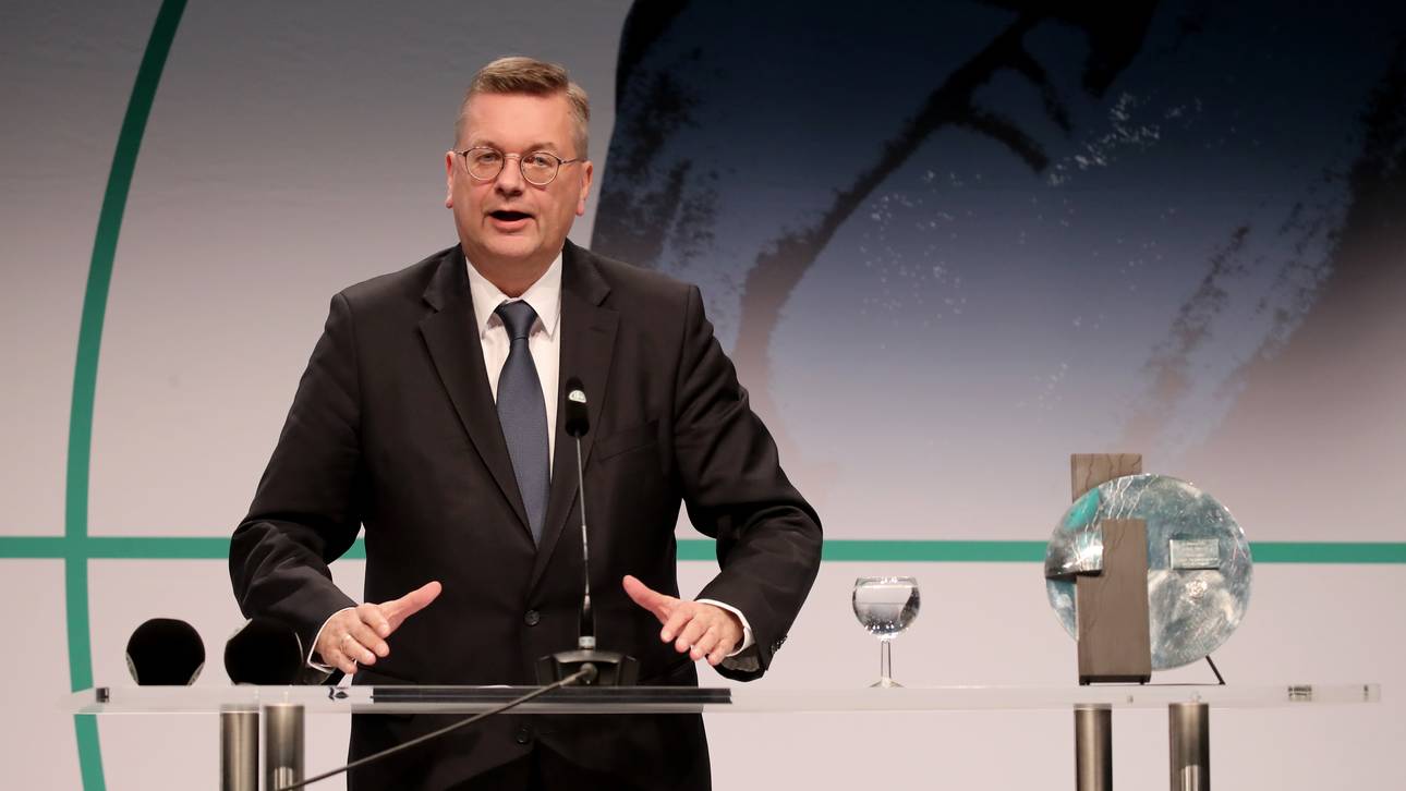 Grindel gegen weitere Sonntagsspiele