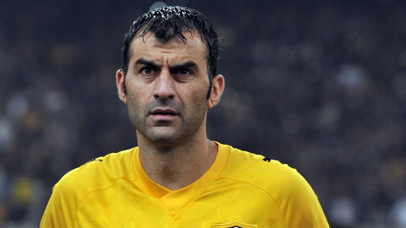 Dellas tritt als AEK-Trainer zurück