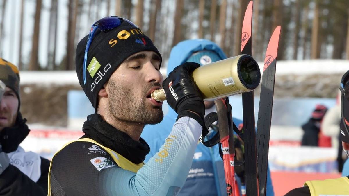 MARTIN FOURCADE: Ein Schluck Schampus zum Abschluss. Martin Fourcade gewann erst vor wenigen Tagen im finnischen Kontiolahti das letzte Biathlon-Rennen seiner Karriere - der geplante Weltcup-Abschluss in Oslo und vor stimmungsvoller Kulisse blieb ihm aber verwehrt, ... 