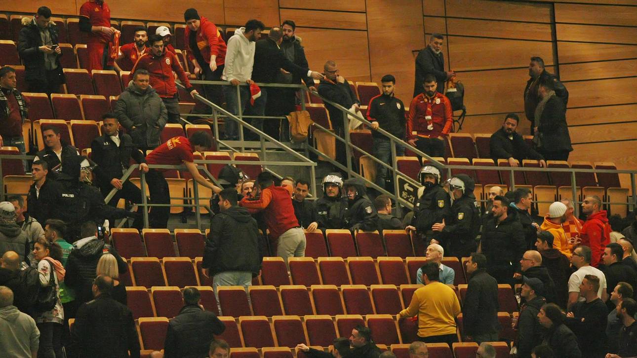 Galatasaray-Fans sorgen für Randale