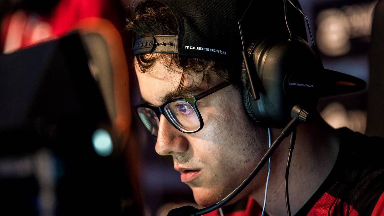 mouz mit guten Chancen in Dallas
