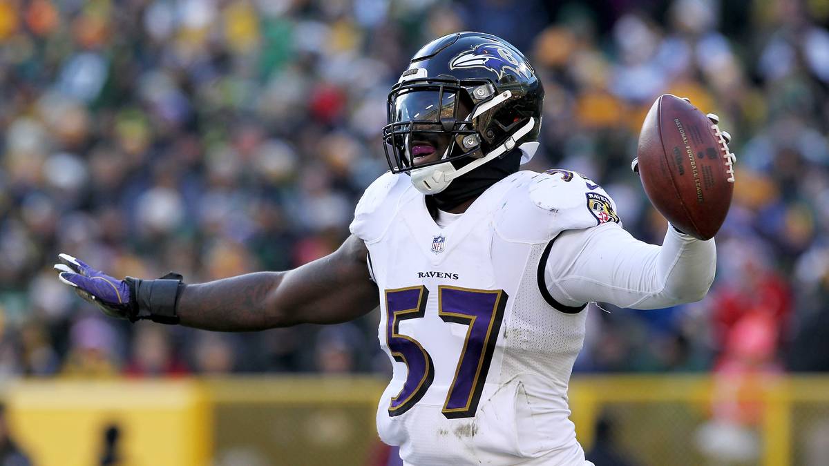 C.J. MOSLEY: Mit rund 17 Millionen pro Jahr zahlen die New York Jets Mosley das höchste Gehalt für einen Inside Linebacker aller Zeiten. Ob er diese Summer allerdings wert ist, wird sich erst noch zeigen. Fakt ist, dass die Jets den 26-Jährigen überbezahlen mussten, um ihn überhaupt ins MetLife Stadium locken zu können