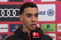 Nach dem 4:2-Sieg des FC Bayern gegen Heidenheim spricht Jamal Musiala über die Abhängigkeit des Rekordmeisters von seinen Leistungen und den aktuellen Stand zum Thema Vertragsverlängerung.