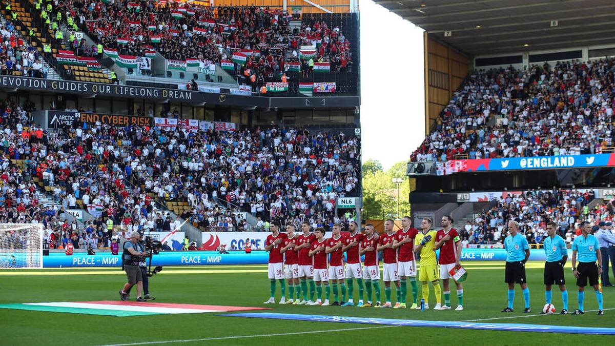 "Rassistische Bastarde!" England-Fans attackieren Ungarn