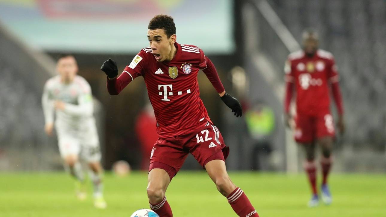 Musiala mit Handbruch: Bayern mit Problemen zum VfB