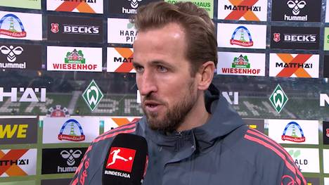 Dayot Upamecano verlängert seinen Vertrag beim FC Bayern München. Sein Trainer Vincent Kompany und Harry Kane heben seine Wichtigkeit fürs Team heraus.