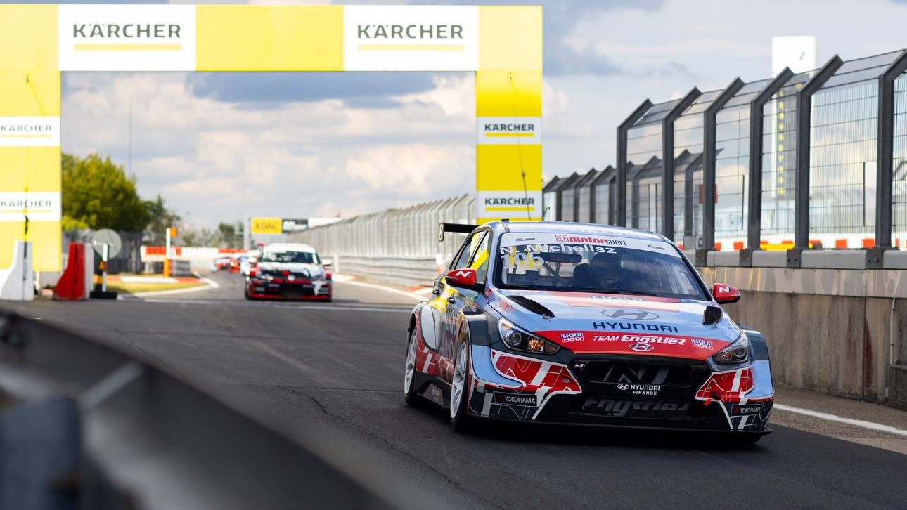 WTCR-Champion siegt vor Halder