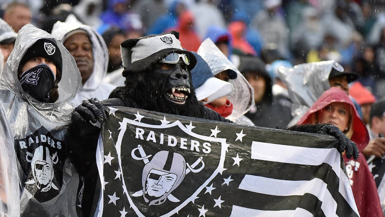 Die Raiders Nation sorgt regelmäßig für tolle Stimmung im Oakland-Alameda County Coliseum