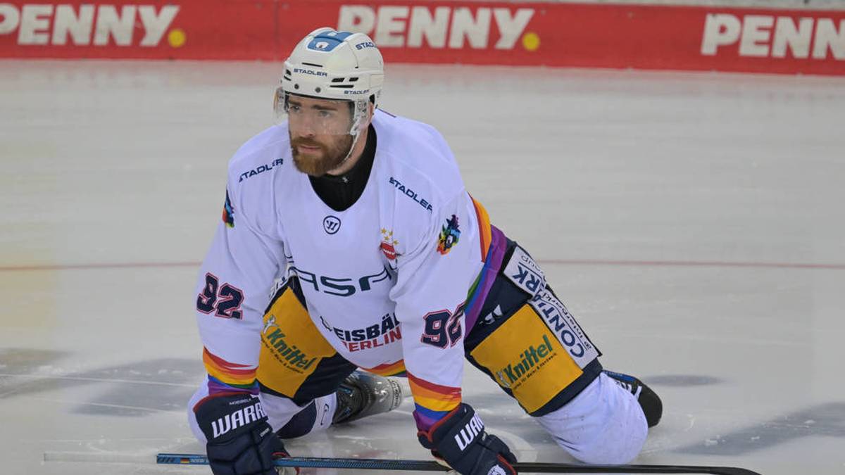 Holocaust-Banner bei Eisbären-Sieg