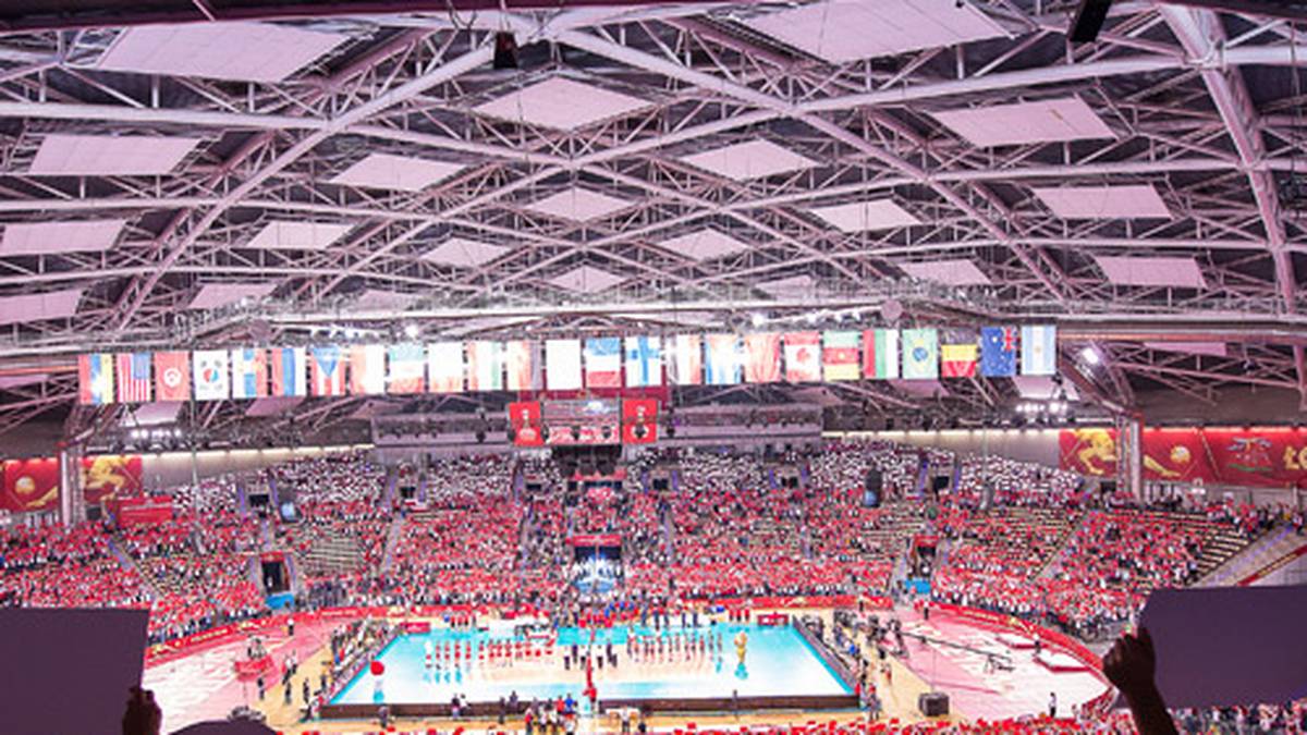 Hereinspaziert in die völlig verrückte polnische Volleyball-Welt. Die WM findet noch bis zum 21. September im Nachbarland statt. Und eins steht fest: Polen liebt Volleyball. SPORT1 zeigt die besten Bilder des Turniers