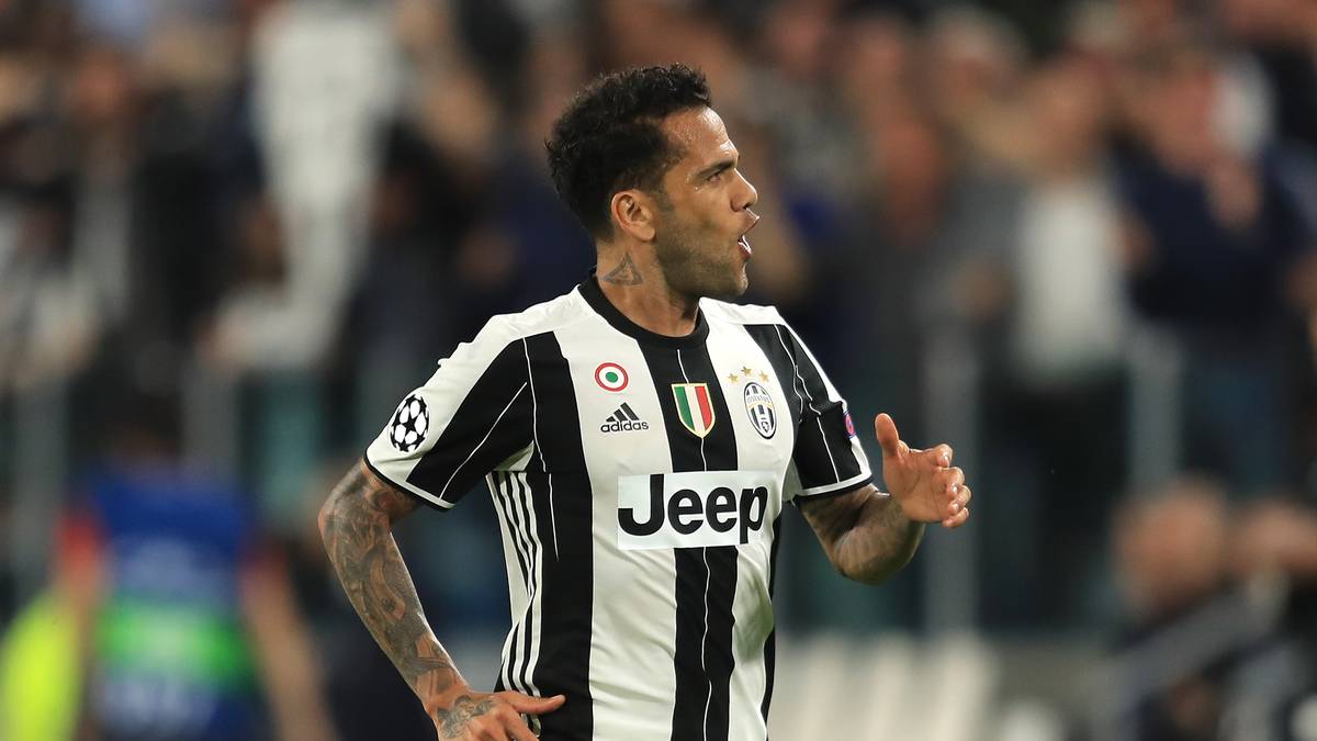 Transfermarkt Dani Alves Wechselt Von Juventus Zu Paris Saint Germain