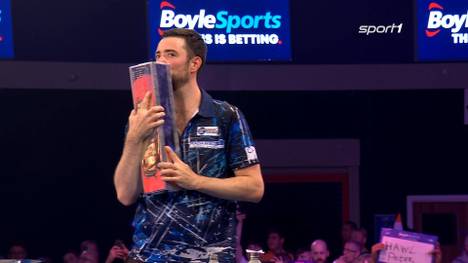 Luke Humphries gewinnt den Darts World Grand Prix gegen Gerwyn Price mit 5:2 nach Sätzen und ist die neue Nummer 4 der Welt. 