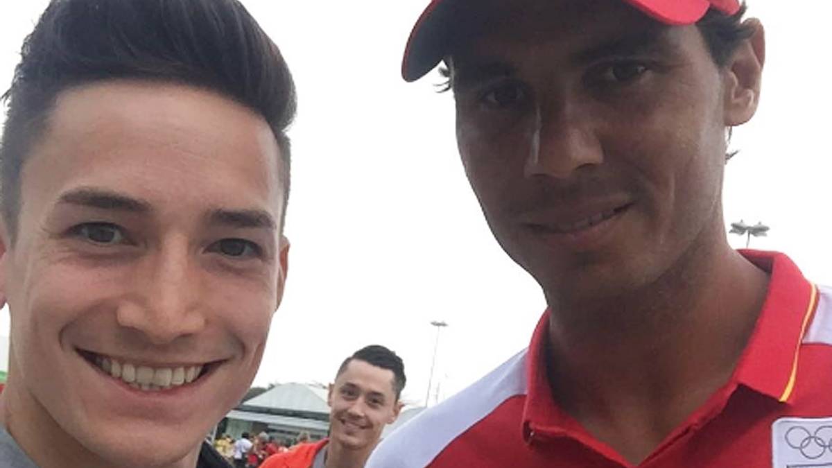 Kunstturner Marcel Nguyen trifft Rafael Nadal. "Darum liebe ich die Olympischen Spiele. Man trifft viele coole Leute", schreibt Nguyen 