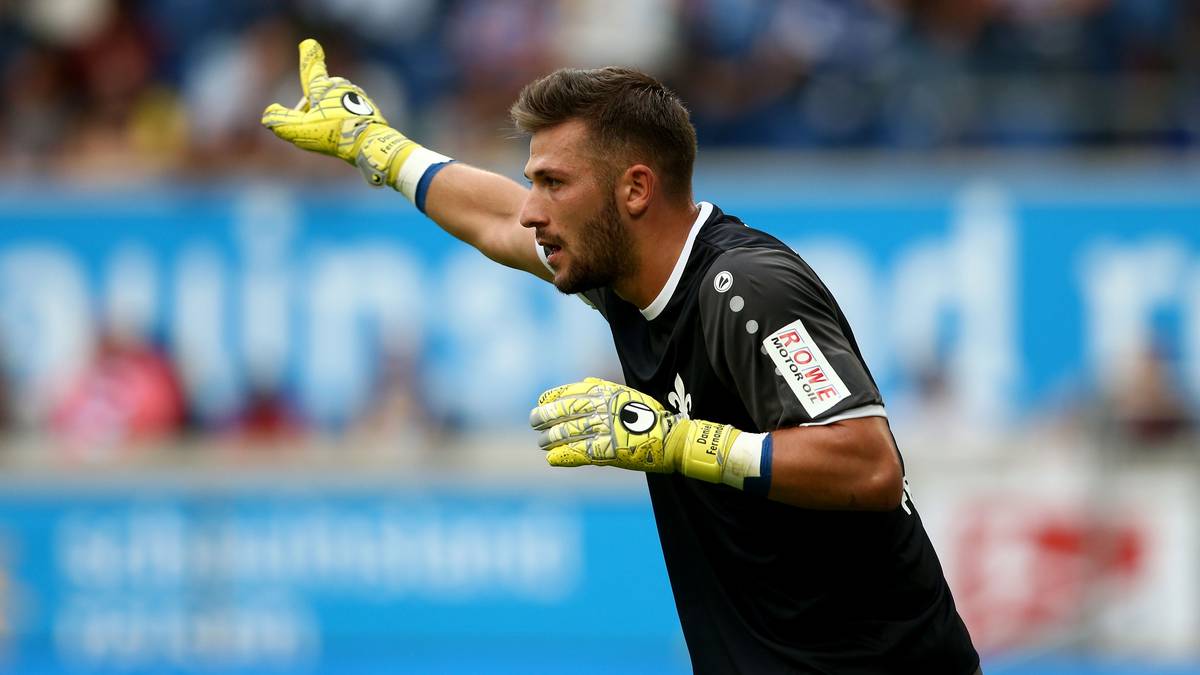 PLATZ 11: Daniel Heuer Fernandes (SV Darmstadt): Weisse Westen: 6 - Gegentore: 31