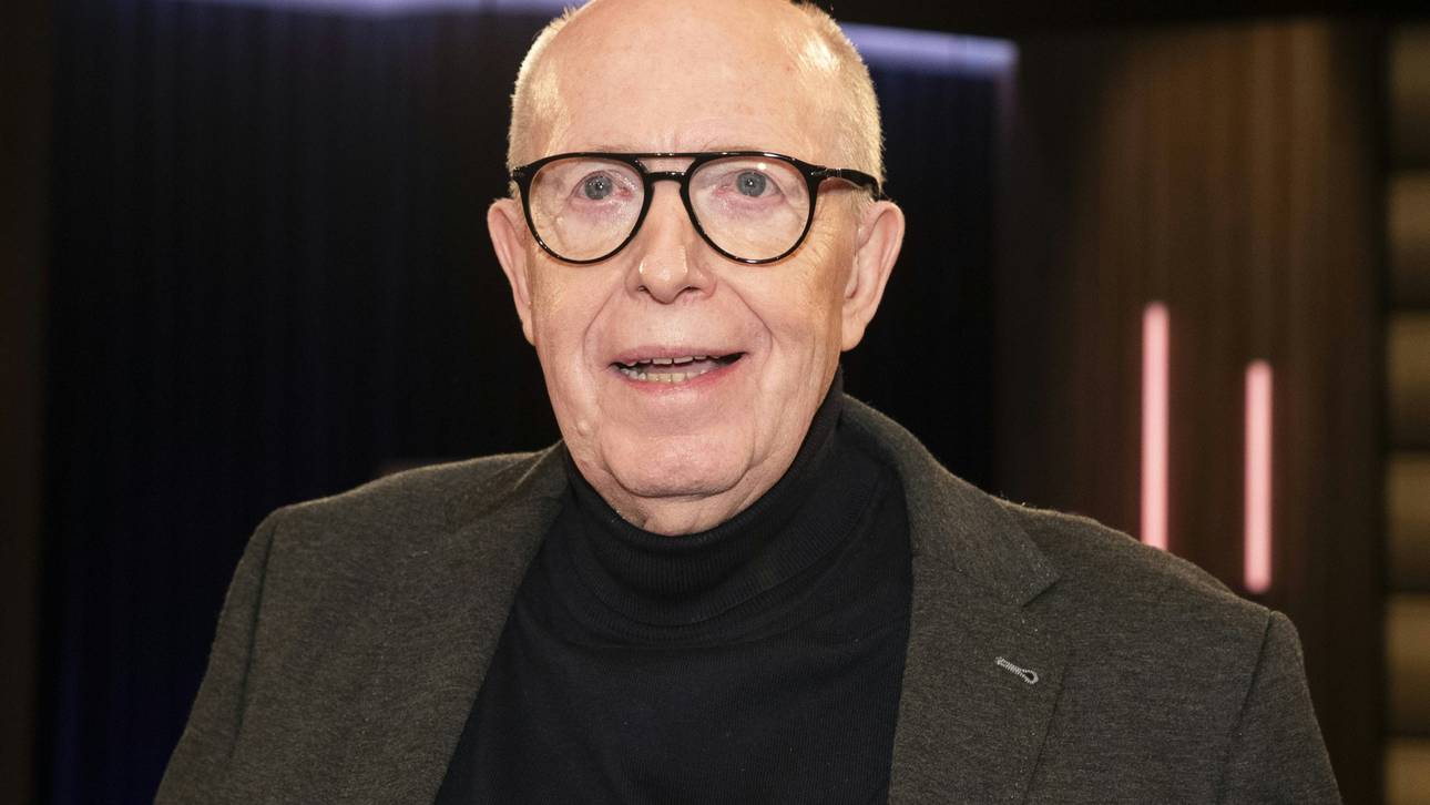 Calmund will Leverkusen noch nicht zum Titel gratulieren