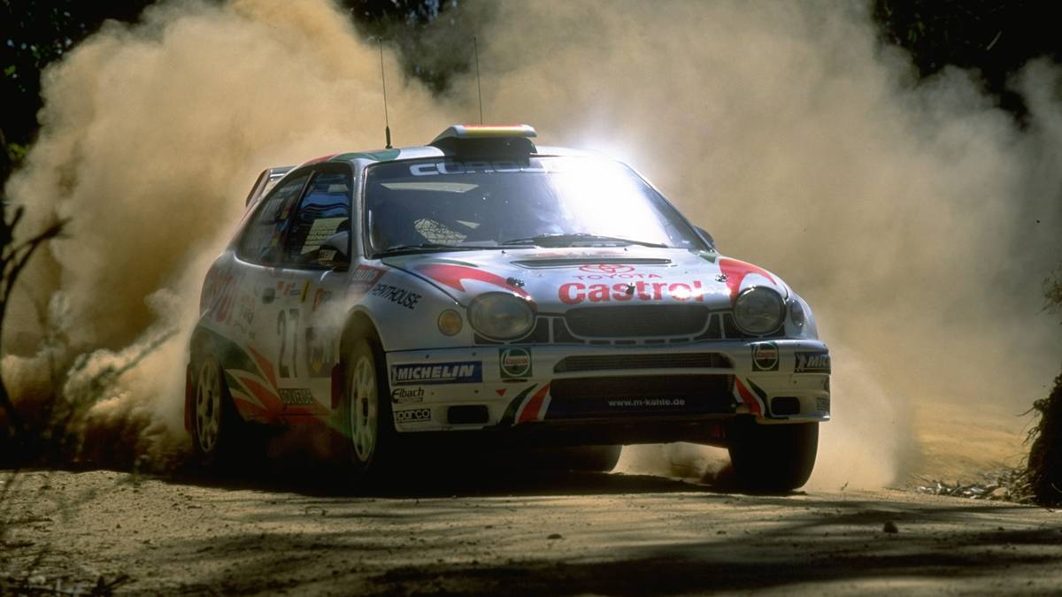 Matthias Kahle startet insgesamt bei acht WM-Rallyes. Mit guten Leistungen lässt er vor allem 1999 aufhorchen, als er bei gleich drei Läufen unter die ersten zehn im Gesamtklassement landet. Sein bestes Ergebnis erreicht er mit einem siebten Platz in Neuseeland