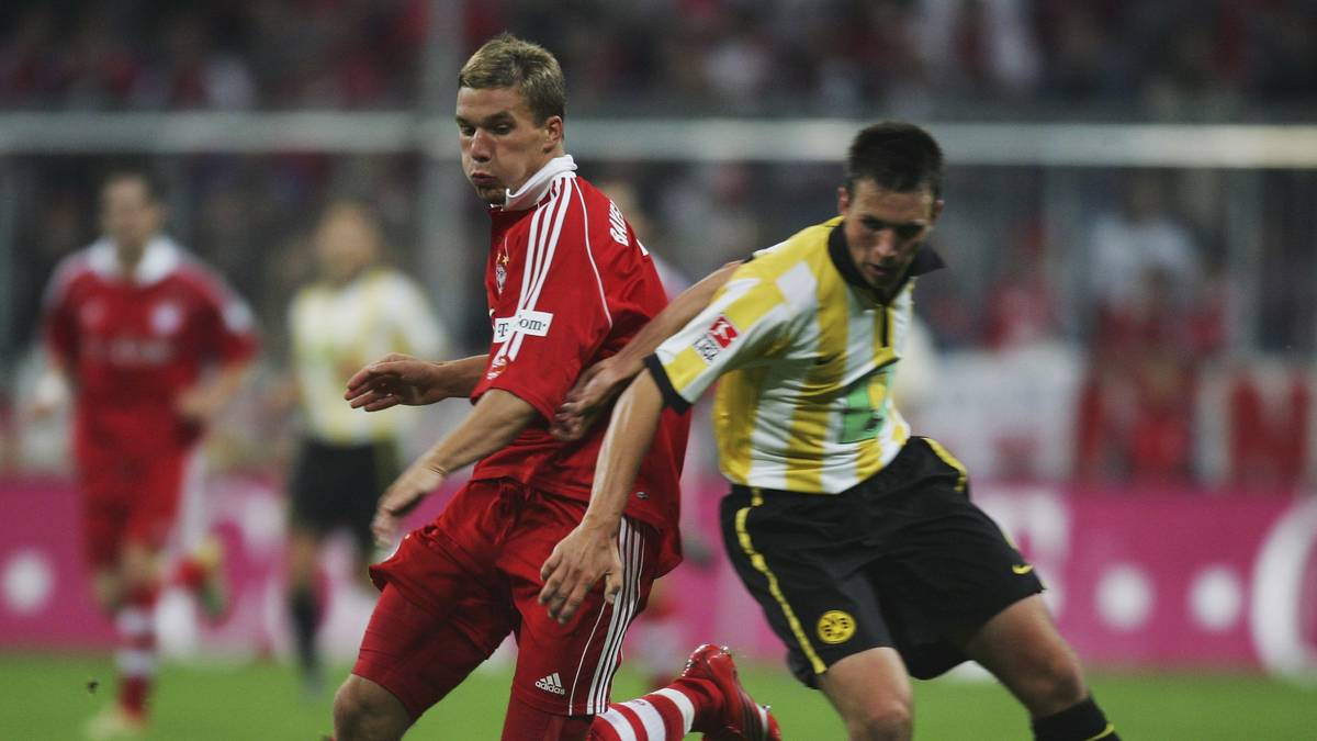 2006/07 - Bayern München - Borussia Dortmund: 2006 empfängt der amtierende Meister aus München zum Auftakt Borussia Dortmund. Was heute nach einem Topspiel klingt, ist damals noch keines. Die Bayern haben das Spielgeschehen im Griff und starten mit einem ungefährdeten 2:0-Sieg in die Spielzeit 