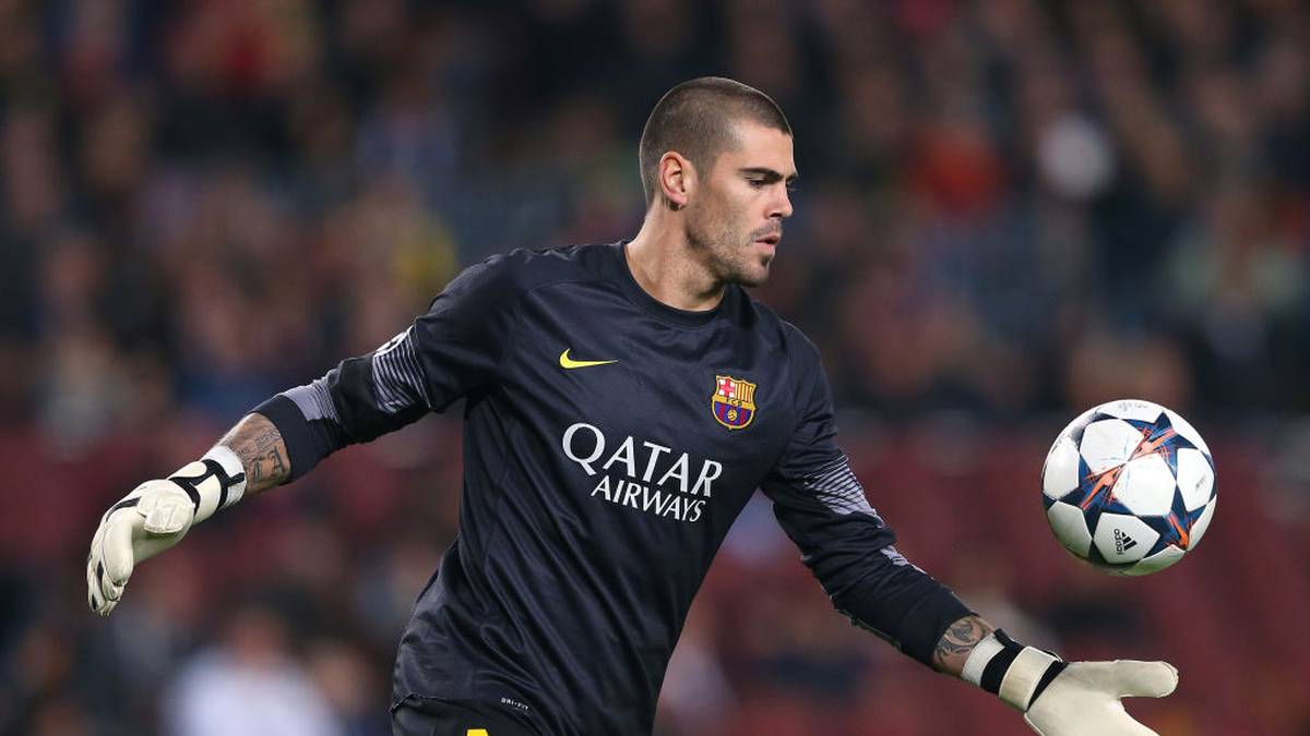 VICTOR VALDES (2000-2014): Der spanische Torhüter trug die Handschuhe des FC Barcelona öfter als jeder andere Torwart vor ihm und gewann auch mehr Titel. In 539 offiziellen Spielen kassierte er nur 442 Tore und gewann fünfmal die Zamora Trophy für den besten Torwart-Rekord der Liga, ein Rekord, der nur von einer weiteren Barca-Legende, Antoni Ramallets, erreicht wurde