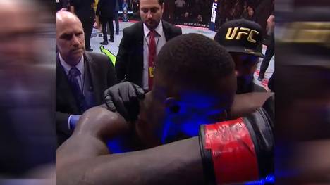 Israel Adesanya ging bei UFC 281 gegen Alex Pereira k.o.