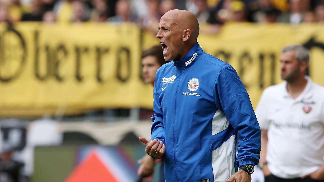 Rostock verlängert mit Baumann