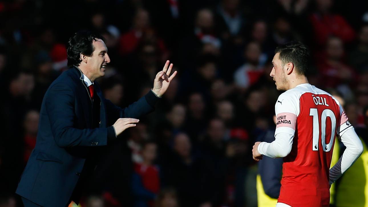 Emery denkt nicht an Özil-Wechsel