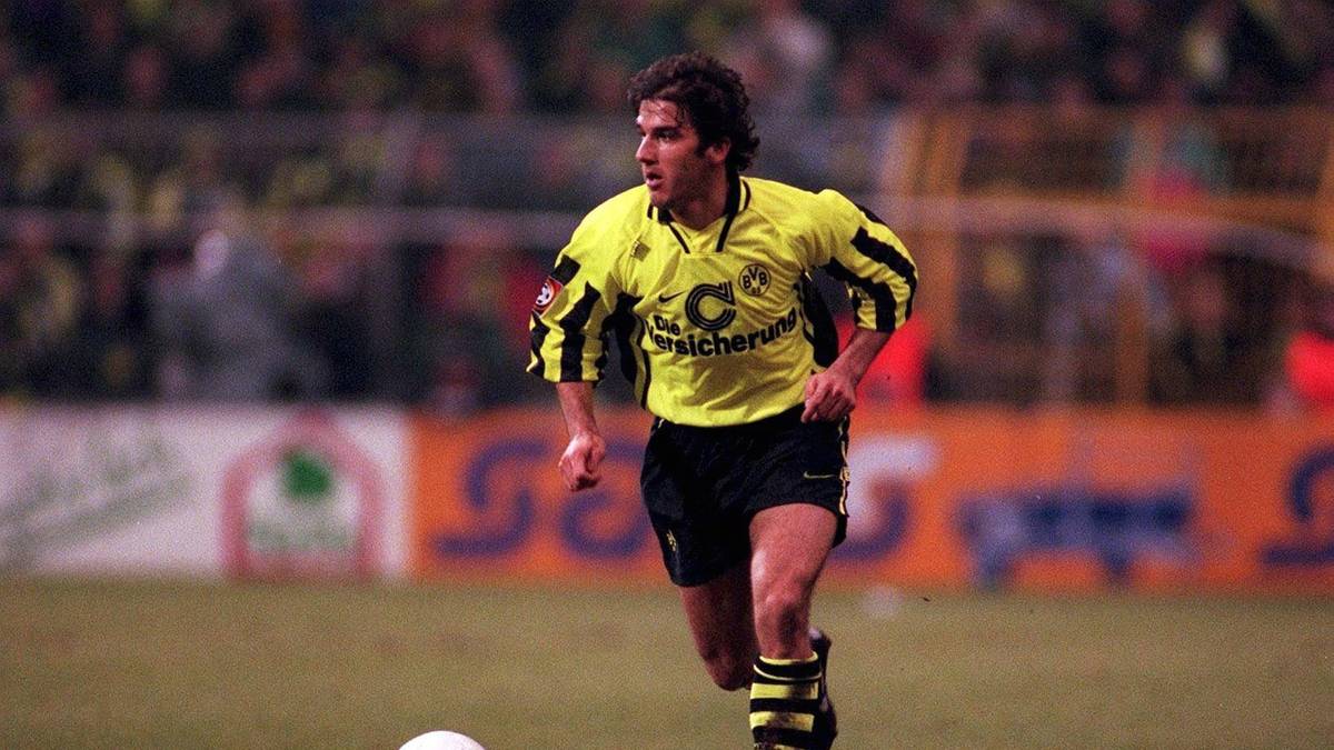KARL-HEINZ RIEDLE: Der heute 53-Jährige traf beim 3:1-Sieg im Champions-League Finale 1997 in München gegen Juventus Turin doppelt. Insgesamt netzte er von 1993 bis 1997 in 112 Pflichtspielen für den BVB 36 Mal ein. Anschließend ging es für ihn zum FC Liverpool (15 Treffer in 74 Partien).