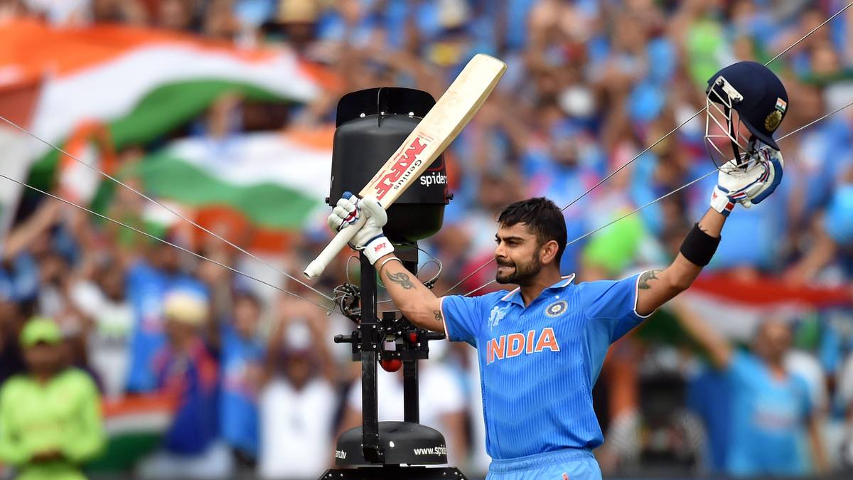 Indiens Virat Kohli feiert. Die Kameras sind immer top positioniert