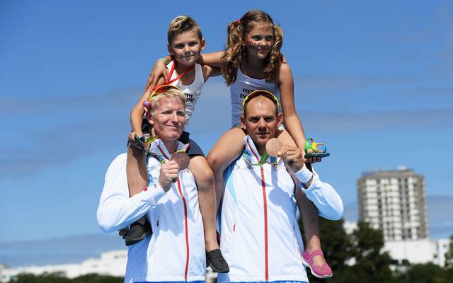 Kinder Auf Dem Podium Aufregung Um Ruder Bronzegewinner Tufte