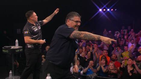 Gary Anderson zieht in beeindruckender Manier ins Viertelfinale des Grand Slam ein. Wie zu seinen besten Zeiten bezwingt er Gerwyn Price im Kracher-Duell.