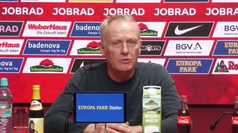 Weil ein Spieler an einer Rot-Grün-Sehschwäche leidet, spielt Freiburg gegen Stuttgart trotz Heimspiel im weißen Auswärtstrikot. Christian Streich begrüßt die Idee.