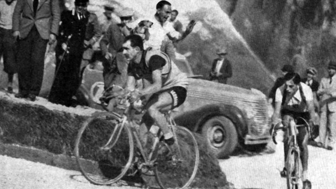Gino Bartali (l.) und Fausto Coppi beim Giro d'Italia 1940