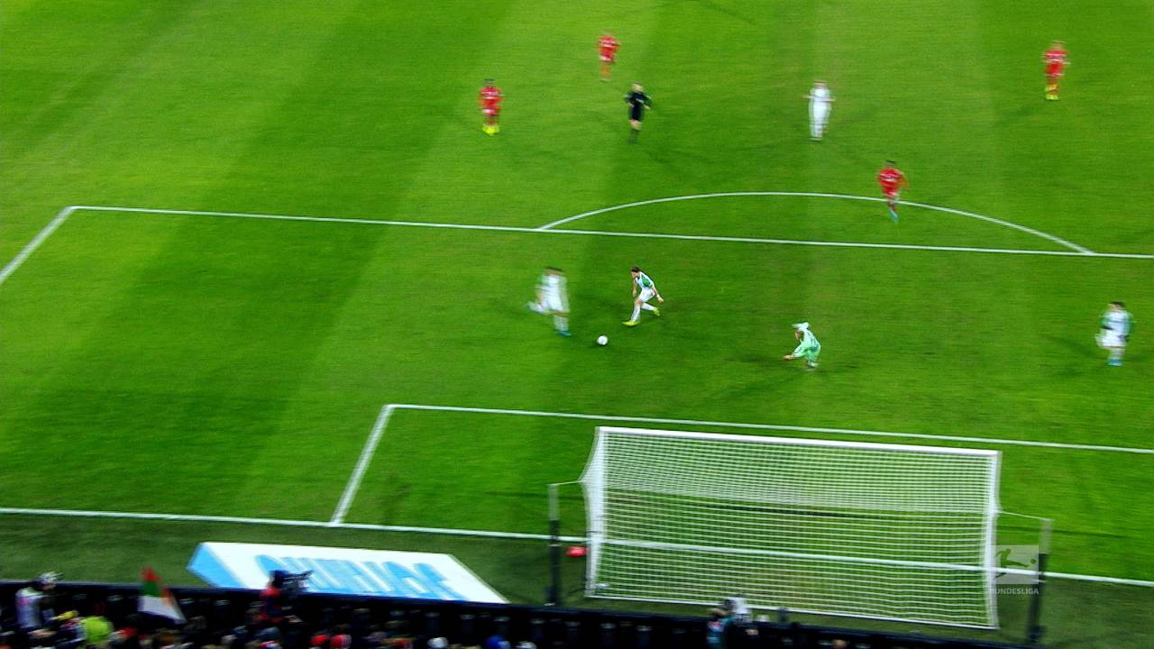 Nach Silvas Patzer: Die schlimmsten Fehlschüsse der Bundesliga-Geschichte