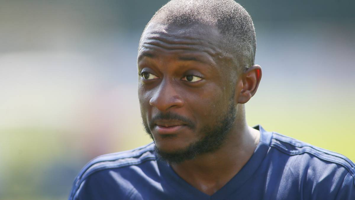 DEFENSIVER/ZENTRALER MITTELFELDSPIELER: Für die Doppel-Sechs hat Hecking aktuell sechs Spieler zur Auswahl: Gesetzt sein wird Mentalitätsmonster DAVID KINSOMBI (23/Ablöse von 3 Mio.€), der sich bei Holstein Kiel teils selbst freigekauft hat