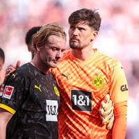 Der BVB verliert bei seinem Angstgegner und direkten CL-Konkurrenten. Keeper Gregor Kobel wird deutlich. Julian Brandt nimmt ebenfalls kein Blatt vor dem Mund. 