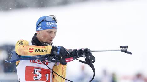 Erik Lesser erwischte bei der Biathlon-WM als deutscher Startläufer in der Mixed-Staffel einen gebrauchten Tag
