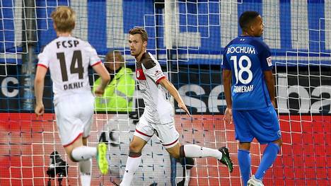 Am 1. Spieltag gewann der FC St. Pauli durch ein Tor von Christopher Buchtmann beim VfL Bochum