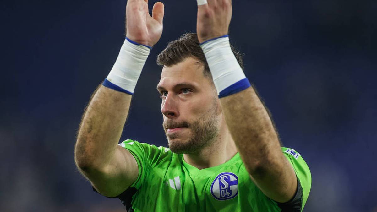 Transferticker: Schalke-Keeper reagiert auf "Bombe"
