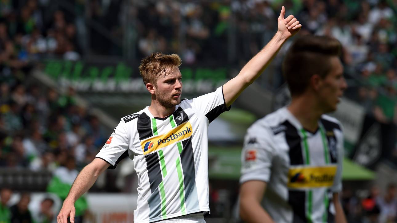 FBL-GER-BUNDESLIGA-MOENCHENGLADBACH-LEVERKUSEN