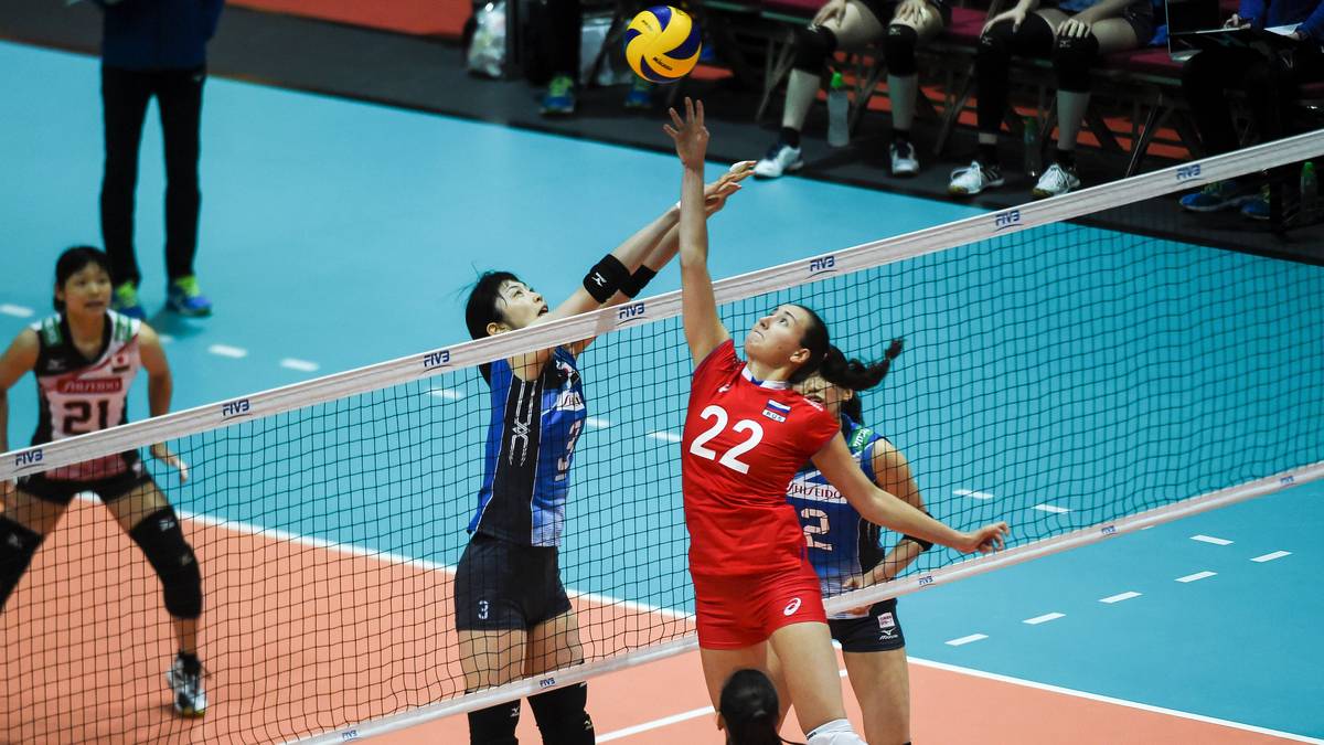 Berscheidt: "Die Russinnen spielen nicht den attraktivsten Volleyball, haben aber ein körperlich immens starkes Team. Das Viertelfinal-Aus bei der EM 2017 gegen die Türkei tut ihnen noch heute weh. Sie werden alles dafür geben, die Pleite vergessen zu machen. Ein gefährliches Team"