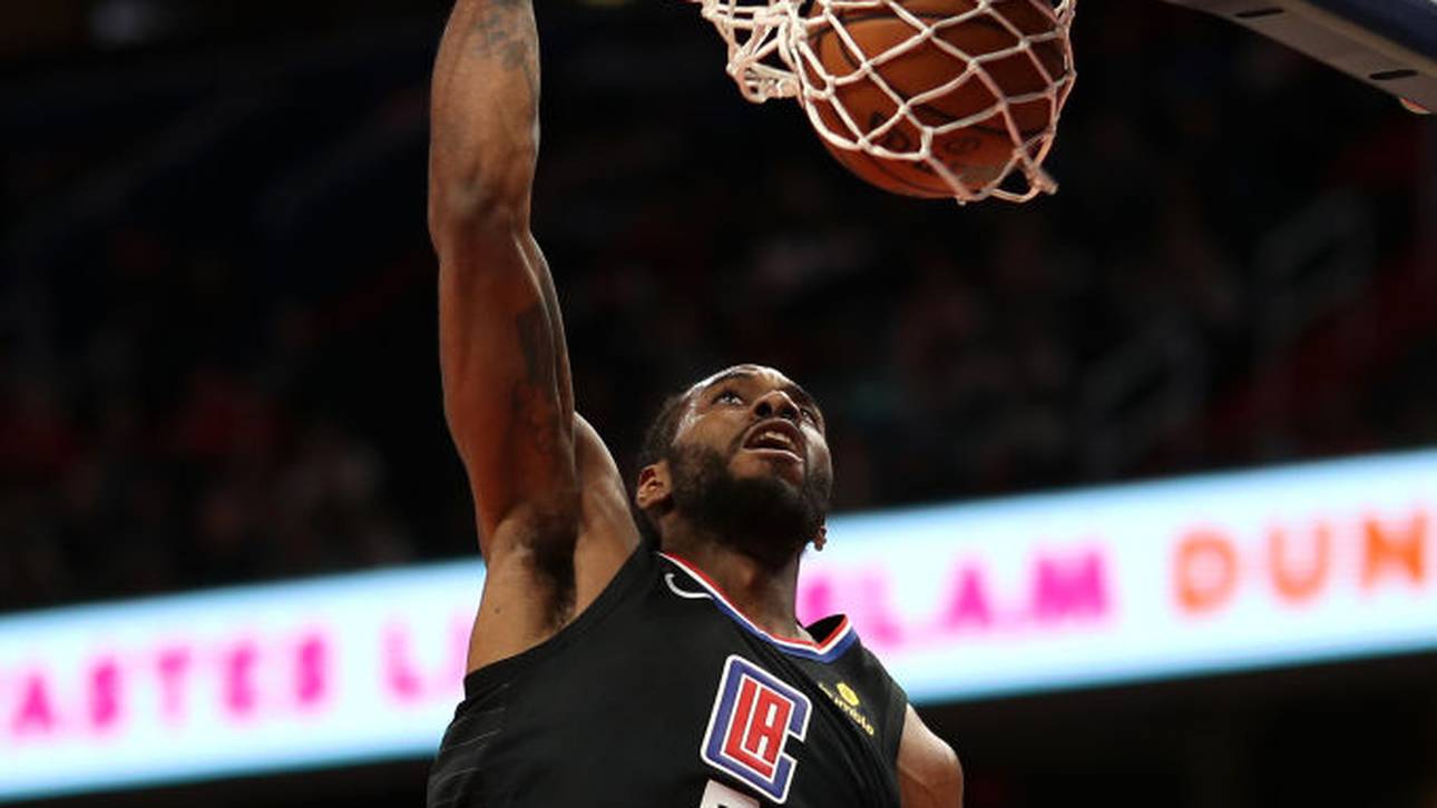 Leonard trotzt Buhrufen bei Rückkehr