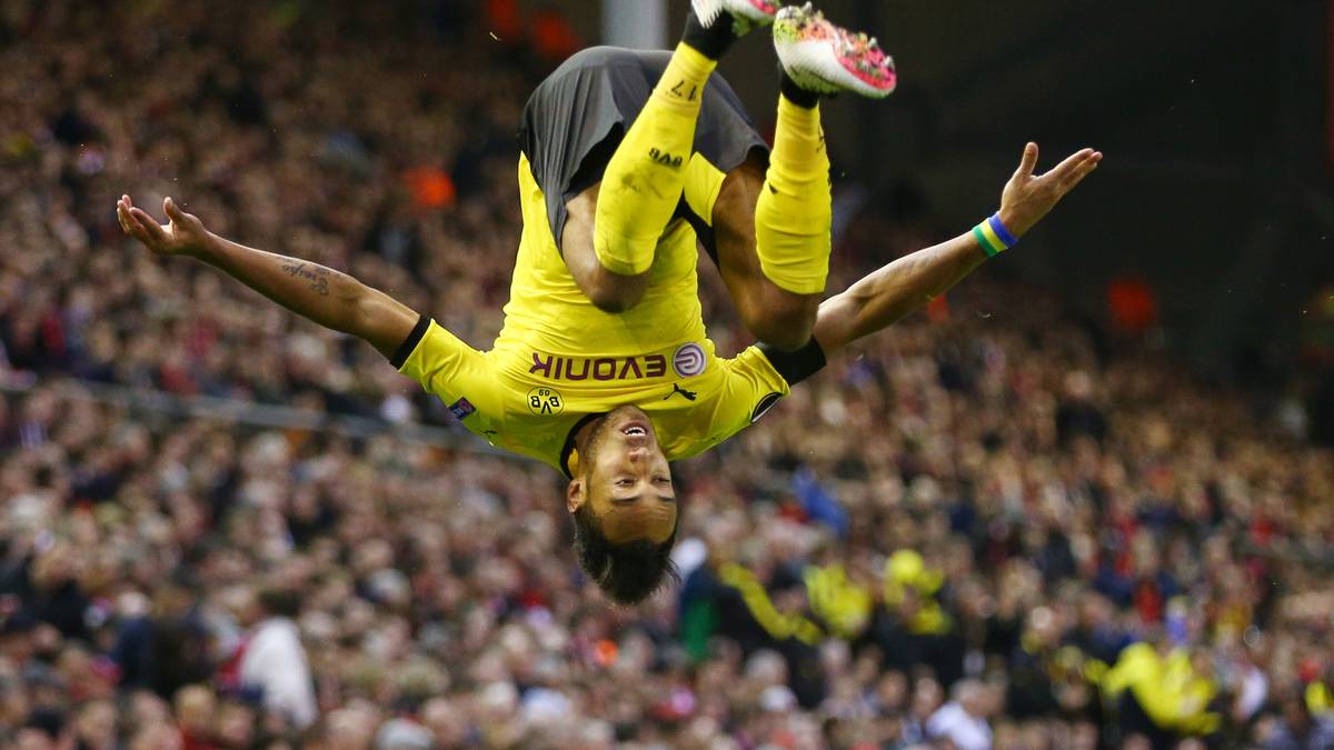 PLATZ 11 - BORUSSIA DORTMUND (Vorjahr: 11): 283,9 Millionen Euro (2014/15: 280,6 Millionen Euro)