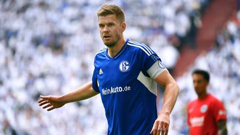 Simon Terodde bleibt Schalke treu