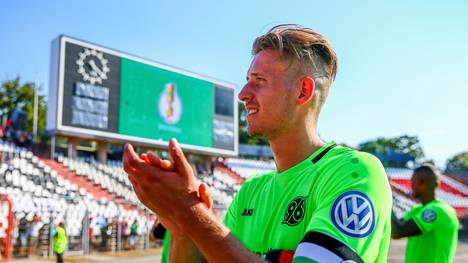 Hannover 96: Waldemar Anton von russischem Verband umworben, Waldemar Anton ist Kapitän bei Hannover 96