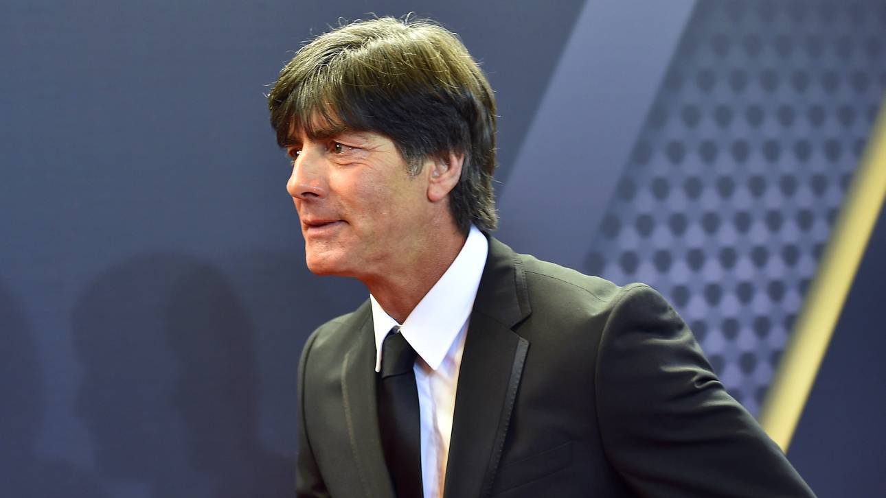Löw stimmte für drei Deutsche ab