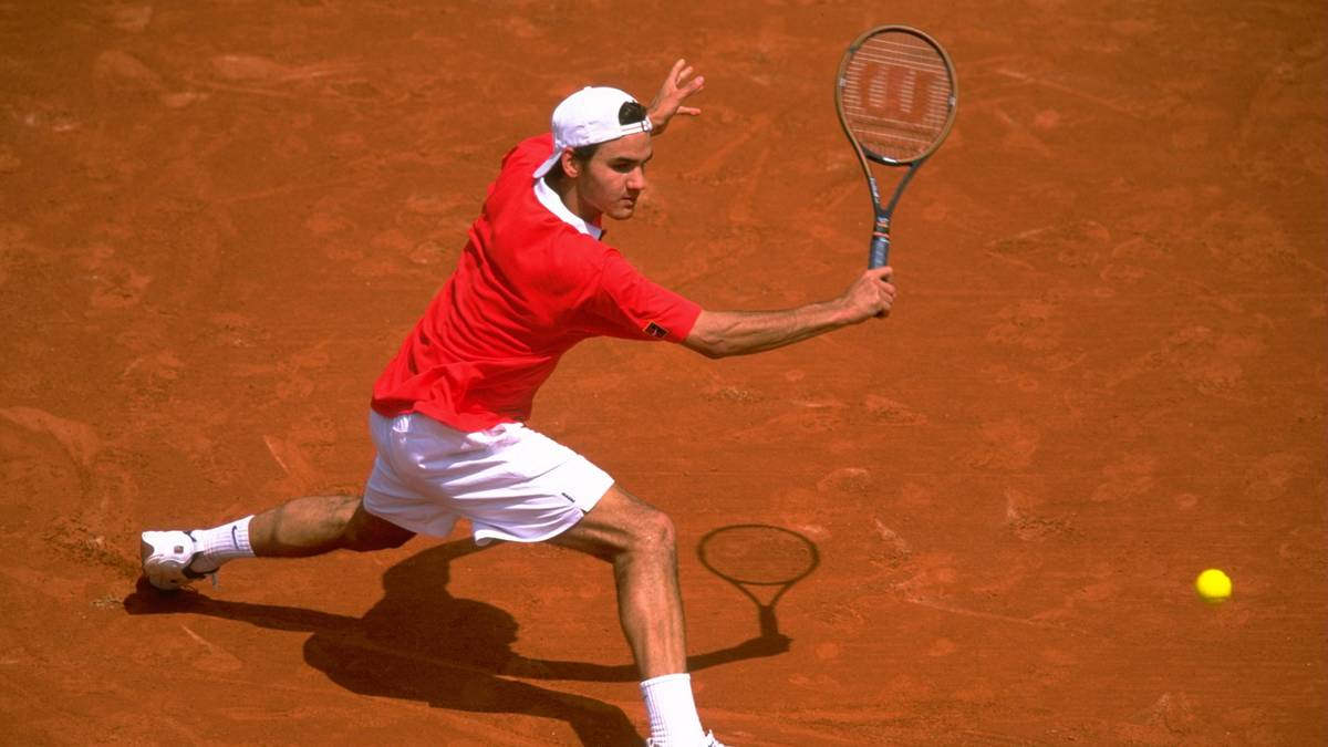 1999 bestreitet er seine erste komplette Saison bei den Profis. Bei den French Open tritt er erstmals bei einem Grand-Slam-Turnier an. Gegen den Australier Patrick Rafter verliert er in vier Sätzen. Nach starken Ergebnissen bei vielen Hallenturnieren beendet er das Jahr als 64. der Weltrangliste