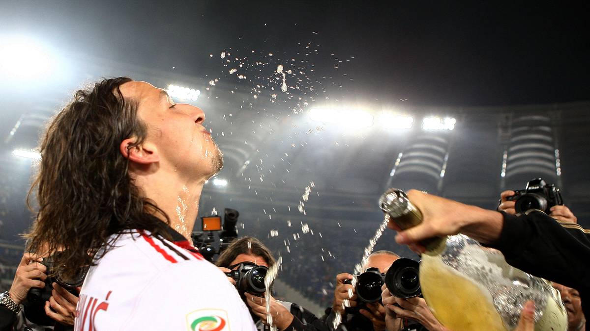 In seinem ersten Jahr gewinnt er seine neunte Meisterschaft, doch in der darauffolgenden Saison reicht es nur für Platz zwei - das Kapitel Milan endet nach zwei Jahren