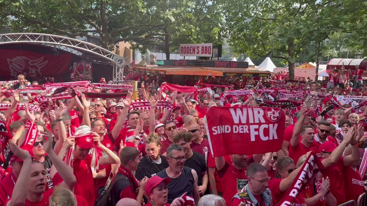 FCK-Fans außer Rand und Band! In Berlin brennt die Hütte | DFB-Pokal