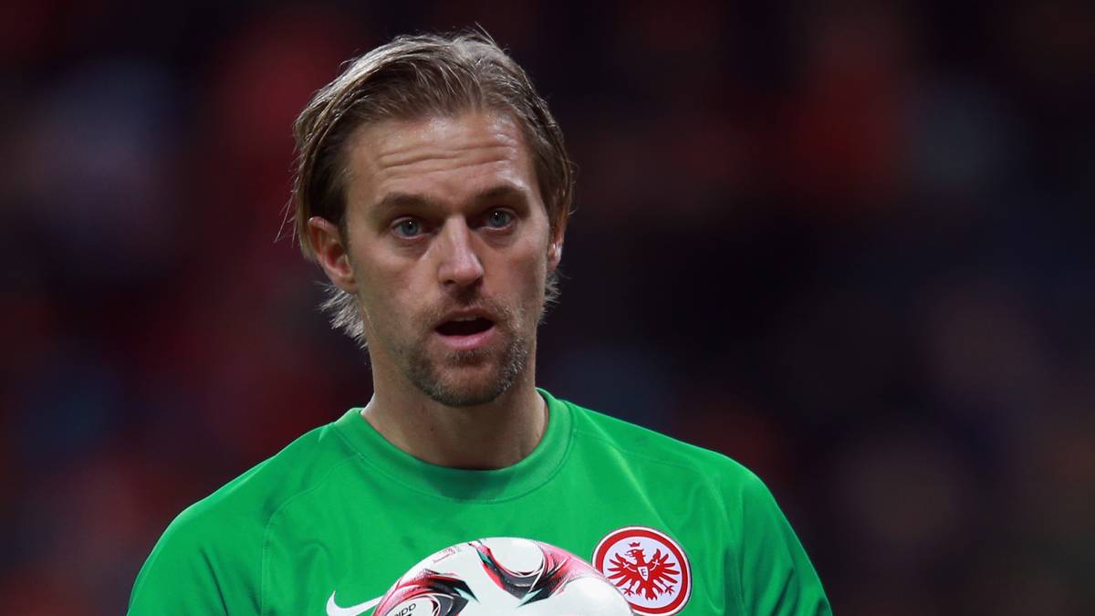 TIMO HILDEBRAND (TOR): Spielte 13 Jahre lang beim VfB Stuttgart und wurde 2007 Deutscher Meister. Seine Nationalmannschaftskarriere beschränkte sich auf sieben Einsätze