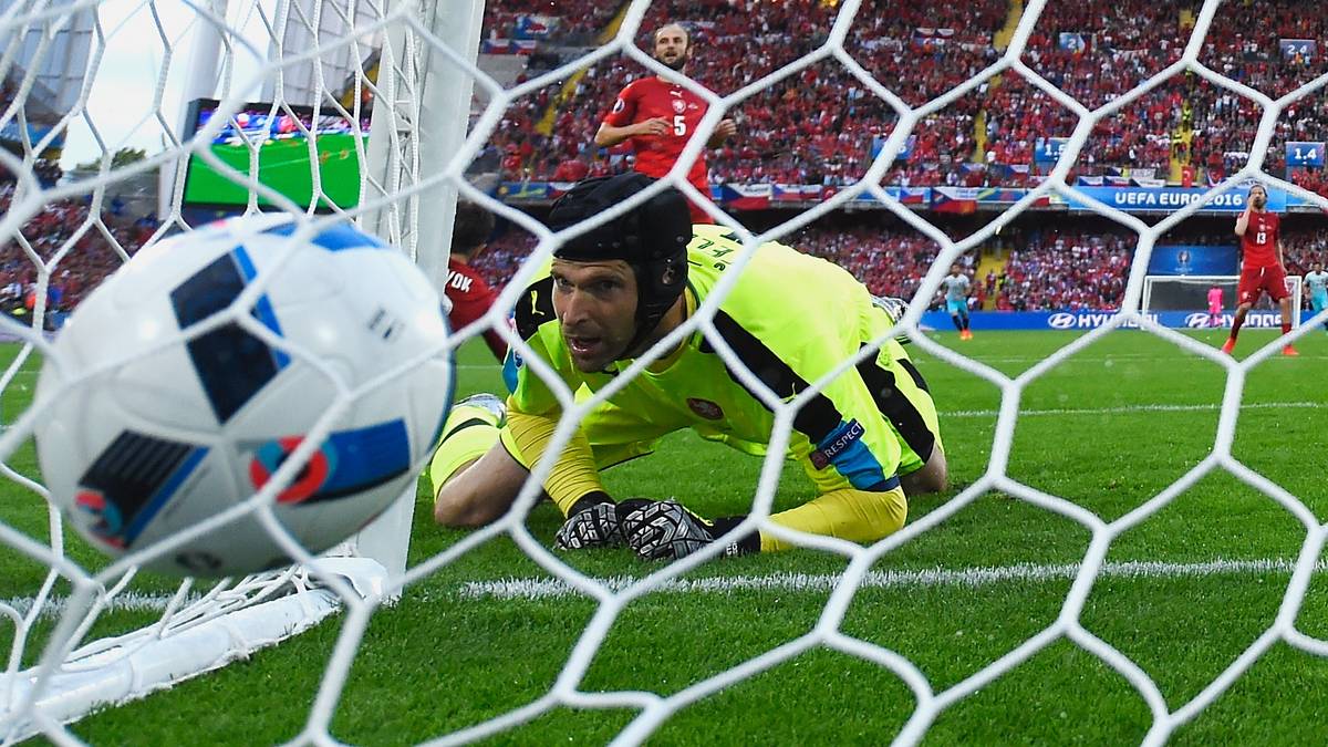 Ein Unentschieden und zwei Niederlagen waren einfach zu wenig für die Tschechen. Petr Cech kann einem nach der Niederlage gegen die Türkei fast schon Leid tun