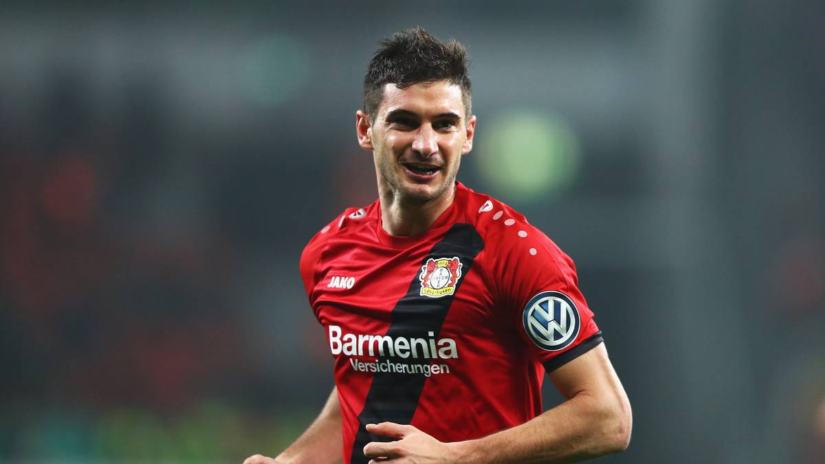 LUCAS ALARIO (ab 62.): Verstrickte Jerome Boateng nach seiner Einwechslung immer wieder in Zweikämpfe, vor dem Tor aber ohne Durchschlagskraft - SPORT1-Note: 4